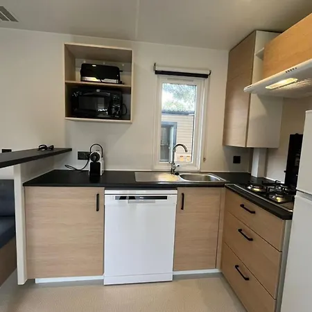Mobil Dans Un 4 En Bord De Holiday home